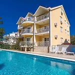 Appartement In 42067 Jadranovo