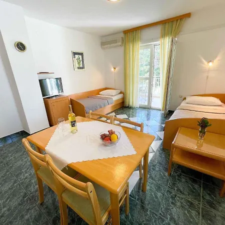 Apartment In 42067
