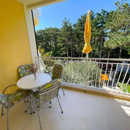Apartment In 42067 Jadranovo