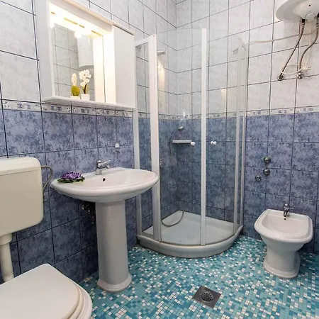 In 42067 Apartment