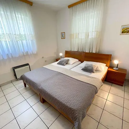 In 42067 Apartment *