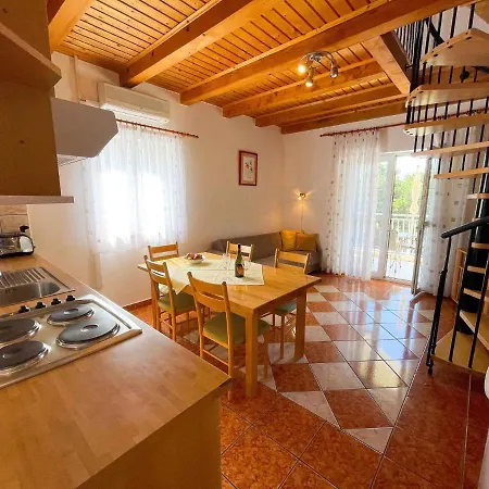 In 42067 Apartment Jadranovo