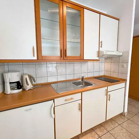 In 42067 Jadranovo
