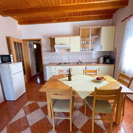 Apartment In 42067 Jadranovo