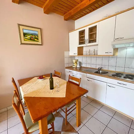 Apartment In 42067 Jadranovo