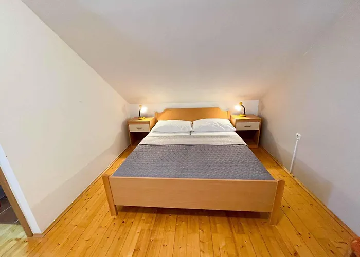 Apartament In 42067 Jadranovo