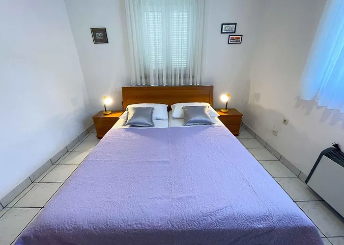 Apartament In 42067 Jadranovo